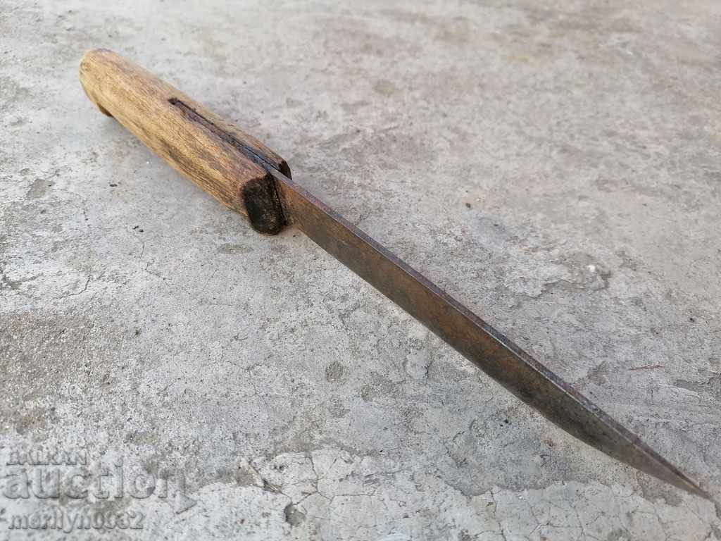 Delivery of Old butcher, knife, knife blade