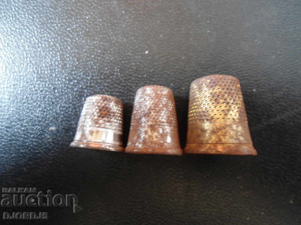 Old thimbles, 3 pieces with price 3.00 BGN | € 1.53 Old thimbles, 3 pieces with price 3.00 BGN | € 1.53