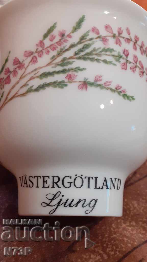 Auction  PORCELAIN GLASS. CANDLEHOLDER. RORSTRAND. SWEDEN.