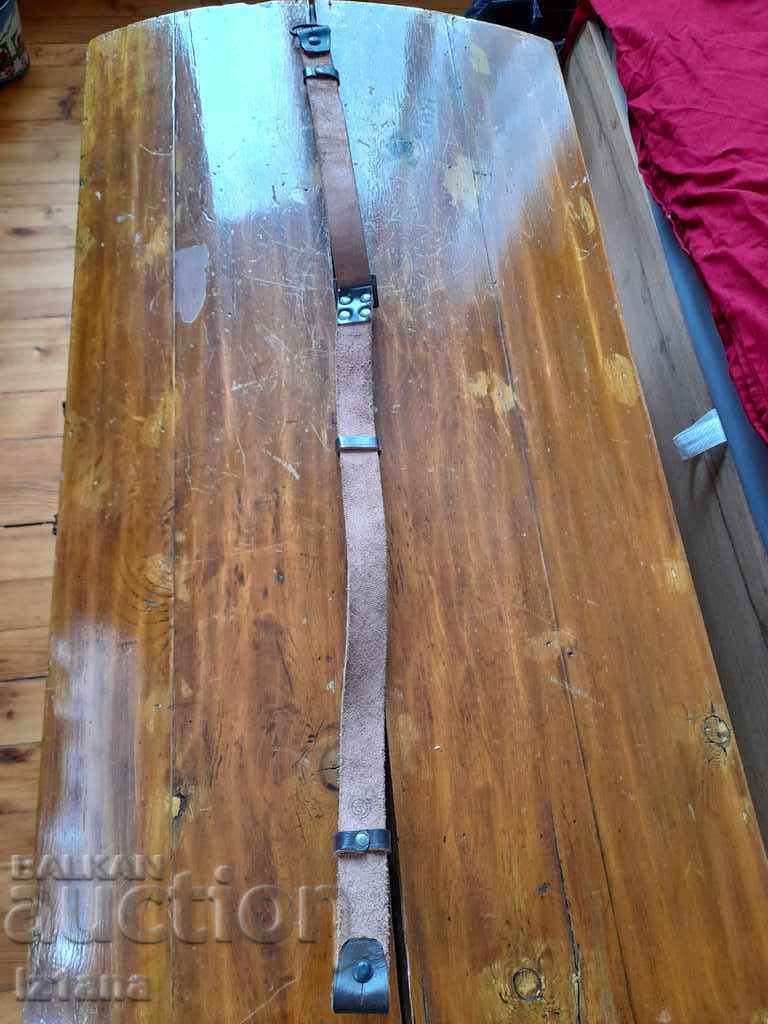 Old leather strap, rifle strap with price 55.00 BGN | € 28.12 Old leather strap, rifle strap with price 55.00 BGN | € 28.12