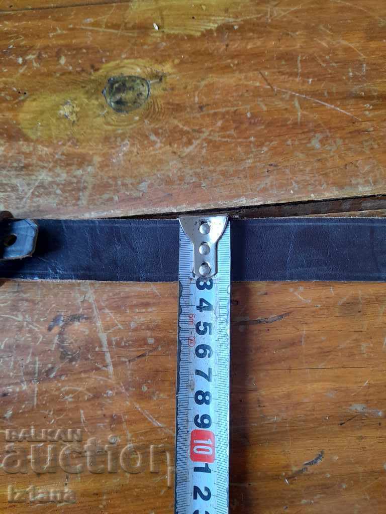 Auction Old leather strap, rifle strap Auction Old leather strap, rifle strap