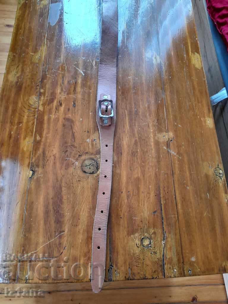 Auction Old leather strap, rifle strap Auction Old leather strap, rifle strap