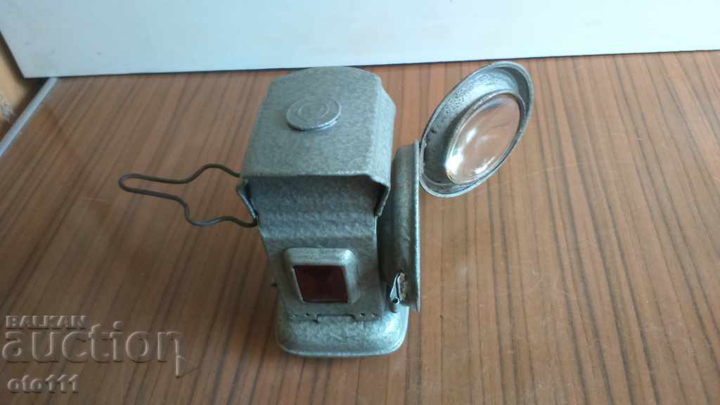 Delivery of OLD GERMAN GAS LANTERN - WW2 Delivery of OLD GERMAN GAS LANTERN - WW2