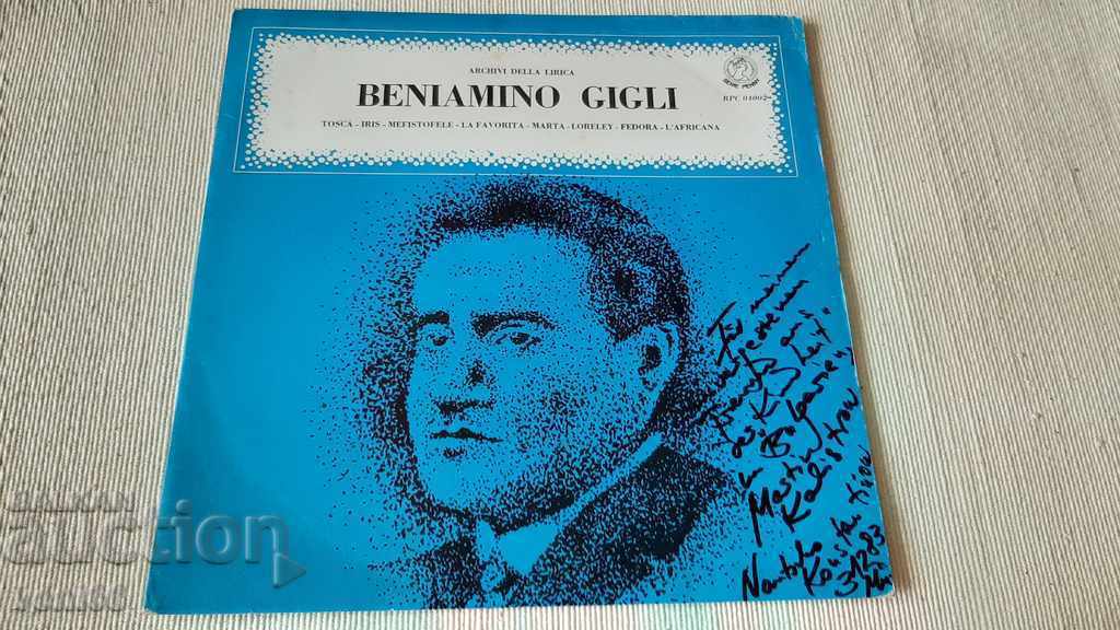 Gramophone record - Benjamin Gillie