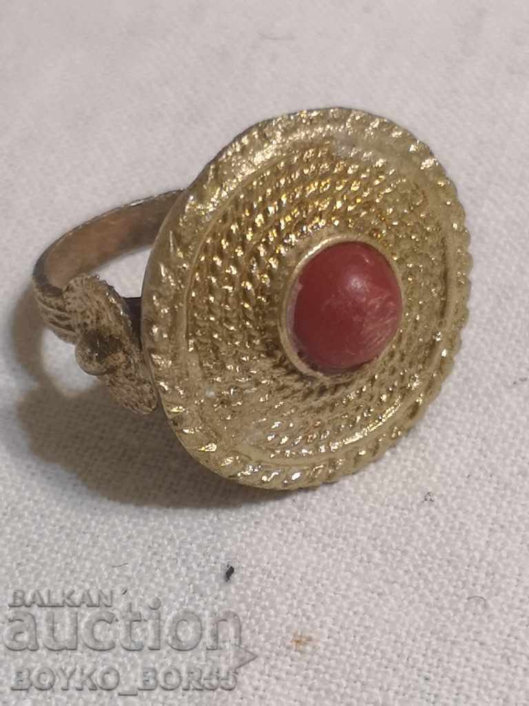 Antique Revival Ring with Coral (2)