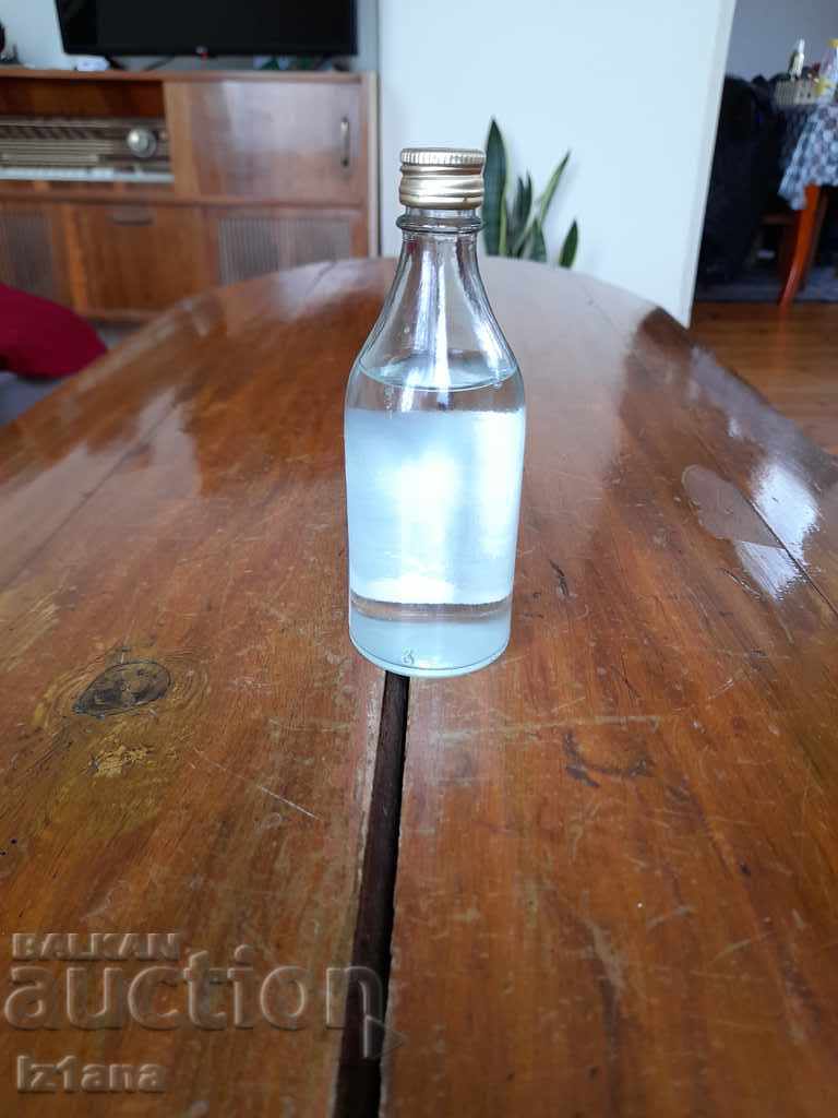 Licitație Sticlă veche de 100g Mastică Bai Gencho Licitație Sticlă veche de 100g Mastică Bai Gencho