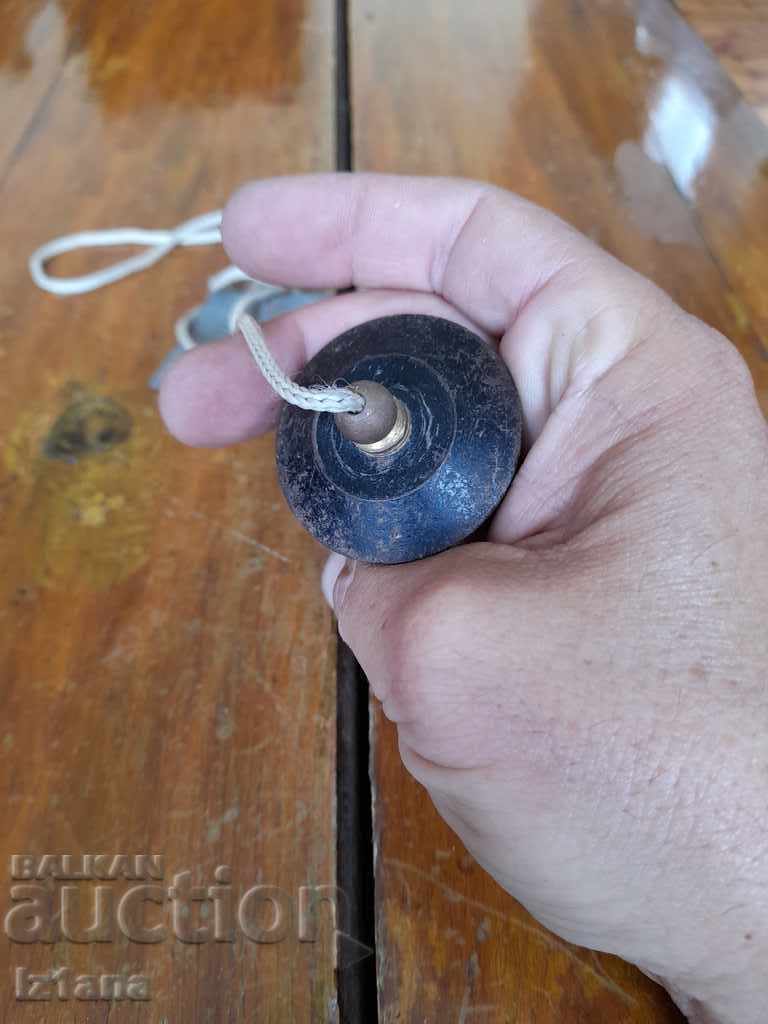 Auction Old plumb line Auction Old plumb line