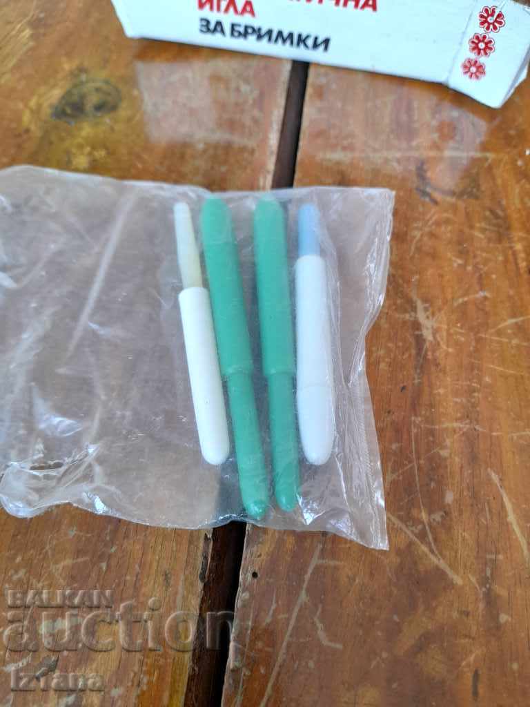 Old automatic knitting needle with price 33.00 BGN | € 16.87 Old automatic knitting needle with price 33.00 BGN | € 16.87