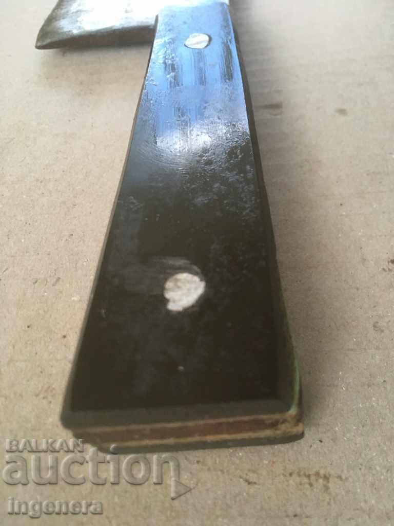 Auction  SUTAR FORGED ANCIENT TOOL TOOL