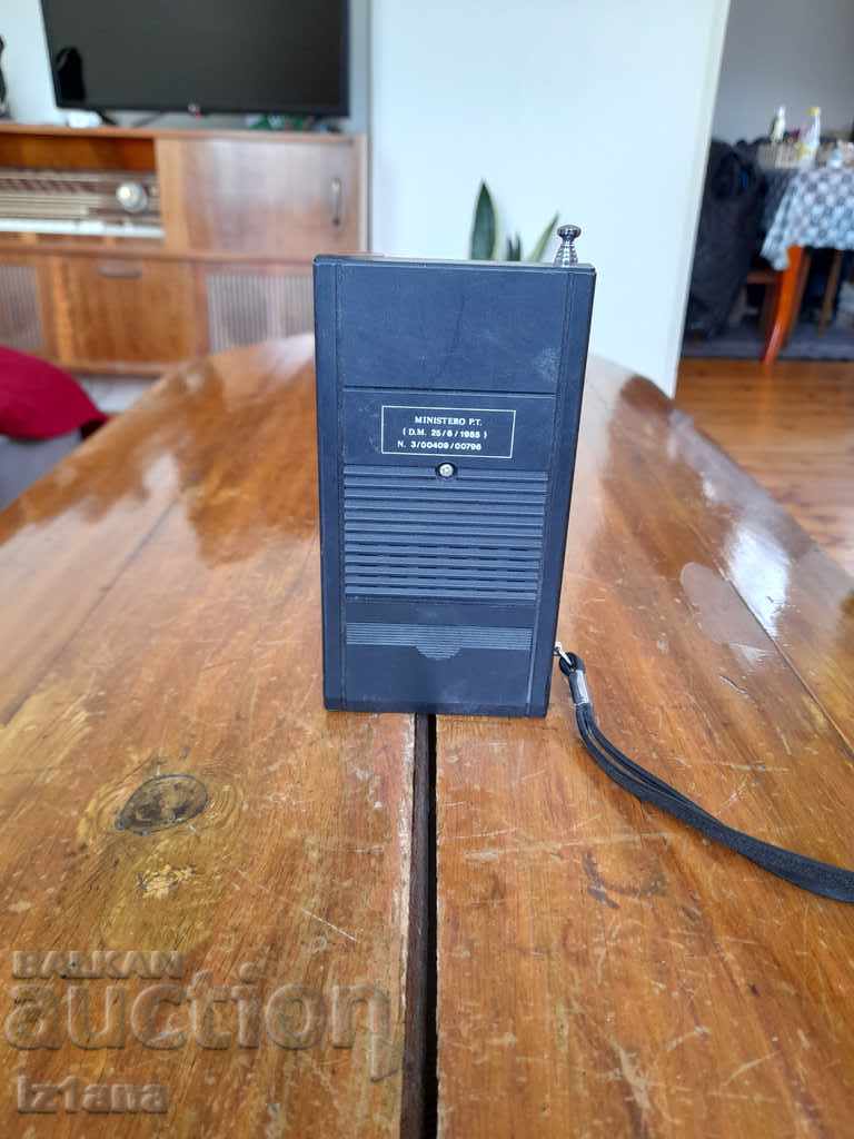 Delivery of Old radio, Philips radio receiver, Philips Delivery of Old radio, Philips radio receiver, Philips