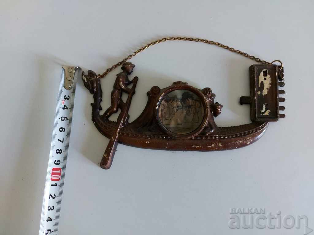 Delivery of OLD PANEL DECORATION WALL GONDOLA BOAT VENICE Delivery of OLD PANEL DECORATION WALL GONDOLA BOAT VENICE