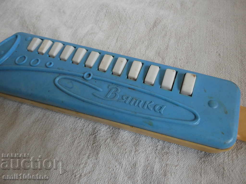 Children's musical toy from the society Vyatka USSR with price 3.00 BGN | € 1.53 Children's musical toy from the society Vyatka USSR with price 3.00 BGN | € 1.53