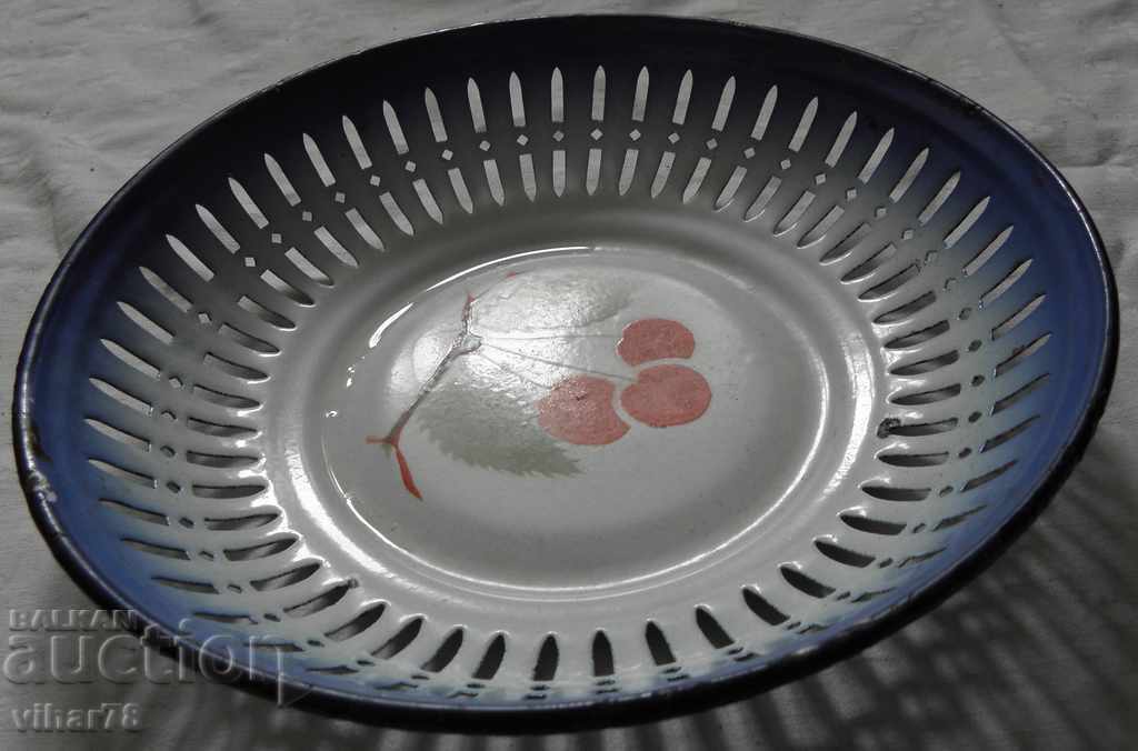 Аукцион Емайлирана `чиния