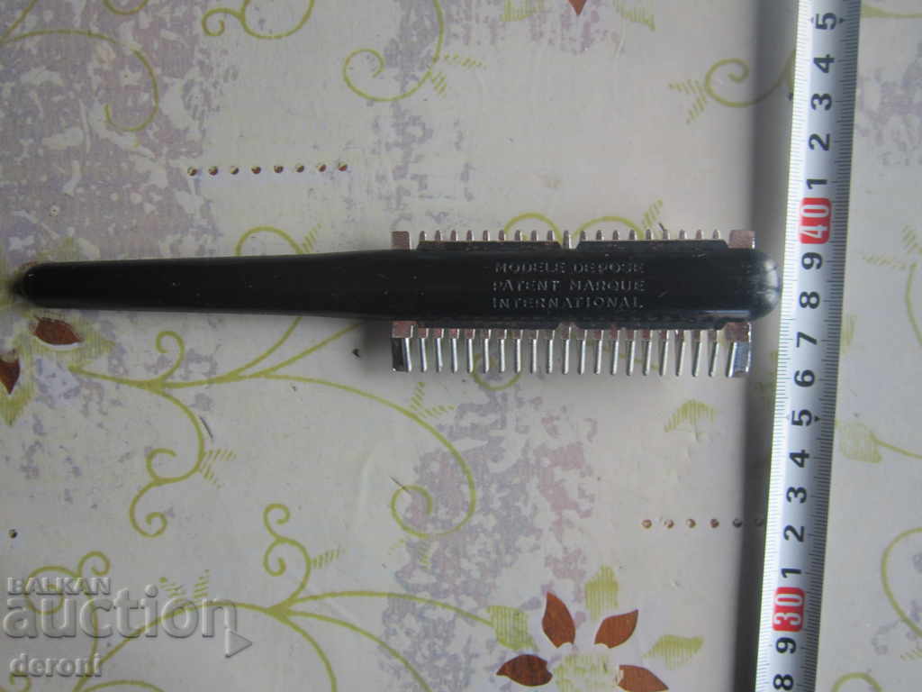 Auction Rare razor comb Auction Rare razor comb