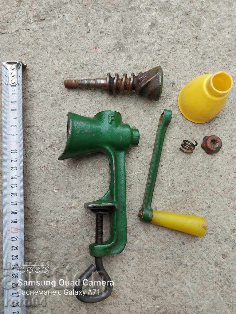 THE MILLS - 6 THE MILLS - 6