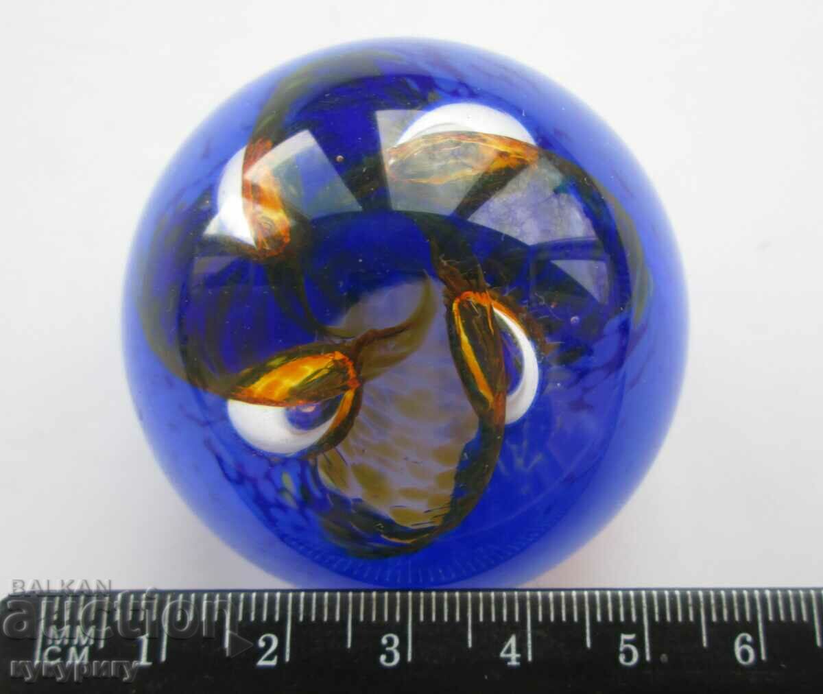 Beautiful original Caithness pixie Scotland glass paperweight - 7