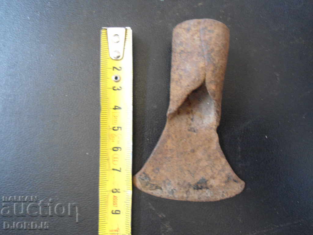 Auction Old tool Auction Old tool