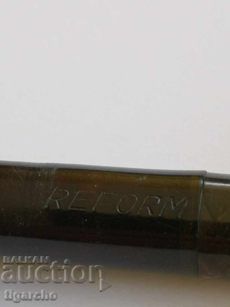 Reform pen with price 47.00 BGN | € 24.03