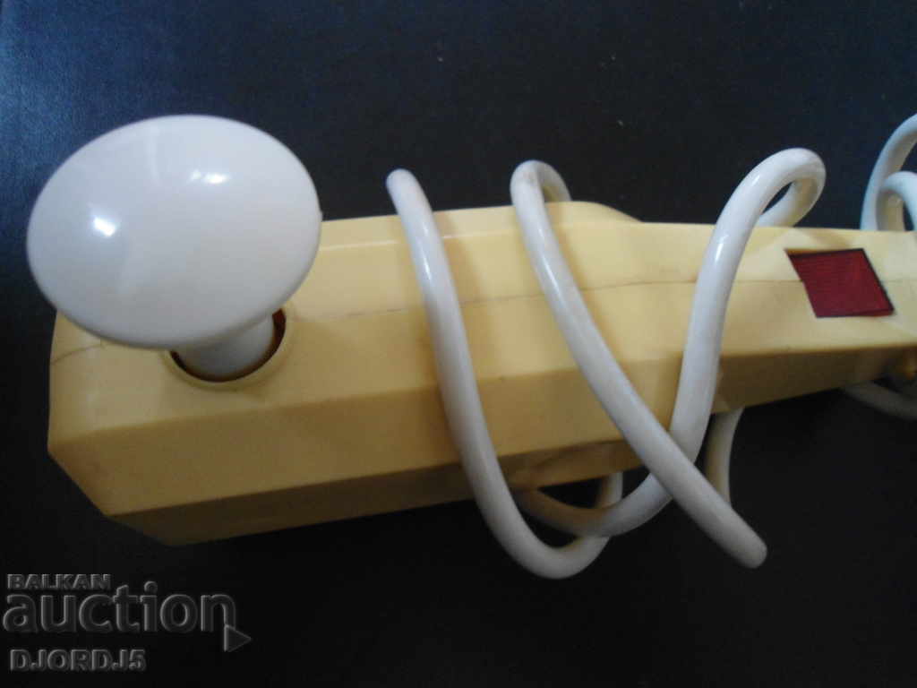 Old device from Soca, massager, working with price 12.00 BGN | € 6.14 Old device from Soca, massager, working with price 12.00 BGN | € 6.14