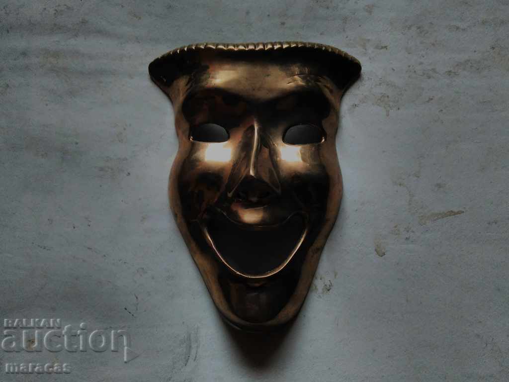 Χάλκινη μάσκα