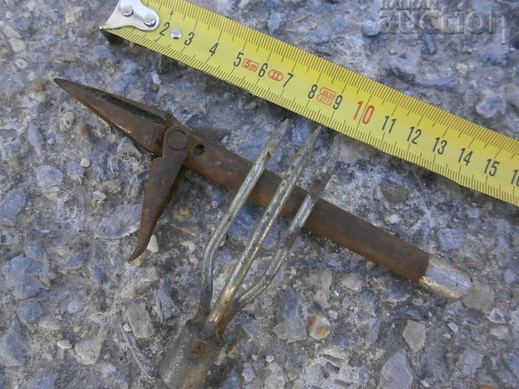 Auction lot two arrows for fishing Auction lot two arrows for fishing