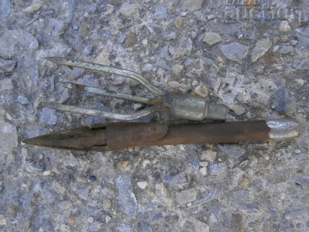 lot two arrows for fishing - 7 lot two arrows for fishing - 7