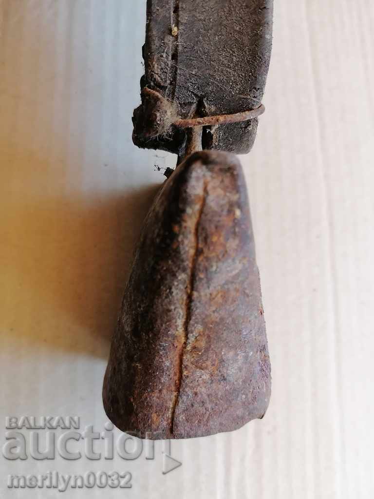 Παλιά κουδουνίστρα, κουδούνι, καμπάνα - 6 Παλιά κουδουνίστρα, κουδούνι, καμπάνα - 6