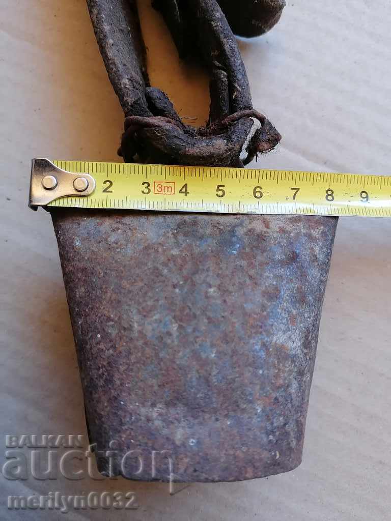 Παλιά κουδουνίστρα, κουδούνι, καμπάνα - 7 Παλιά κουδουνίστρα, κουδούνι, καμπάνα - 7