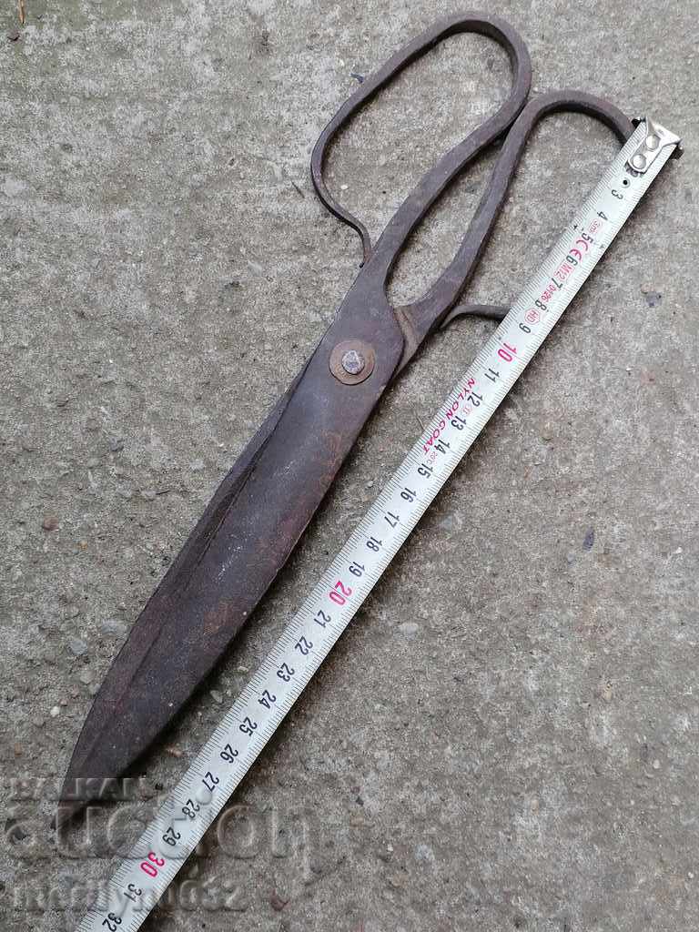 Delivery of Old wrought iron scissors, knife, wrought iron scissors