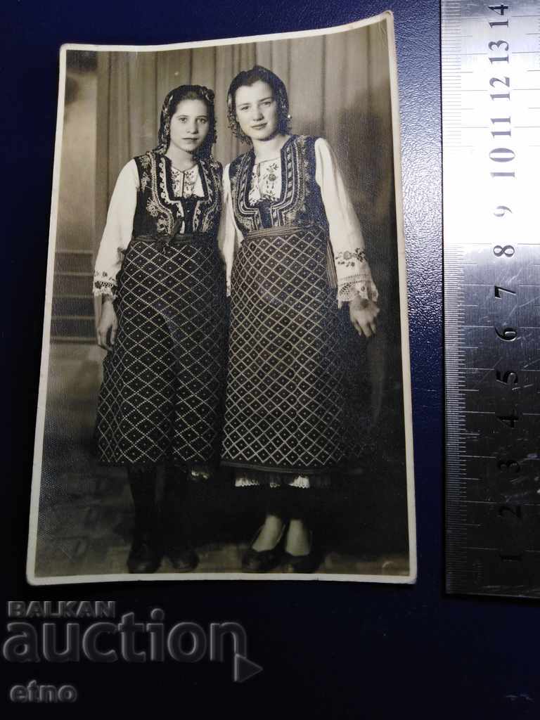 FOTO REALĂ-1943 -Chepino, COSTUME, beteală, împletitură