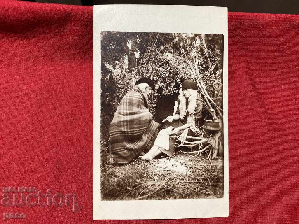 Гледачка на карти Стара снимка с цена € 12.78 | 25.00 лв.