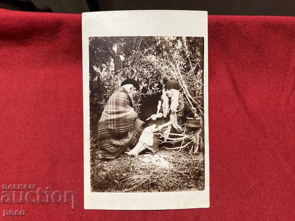 Гледачка на карти Стара снимка - 6