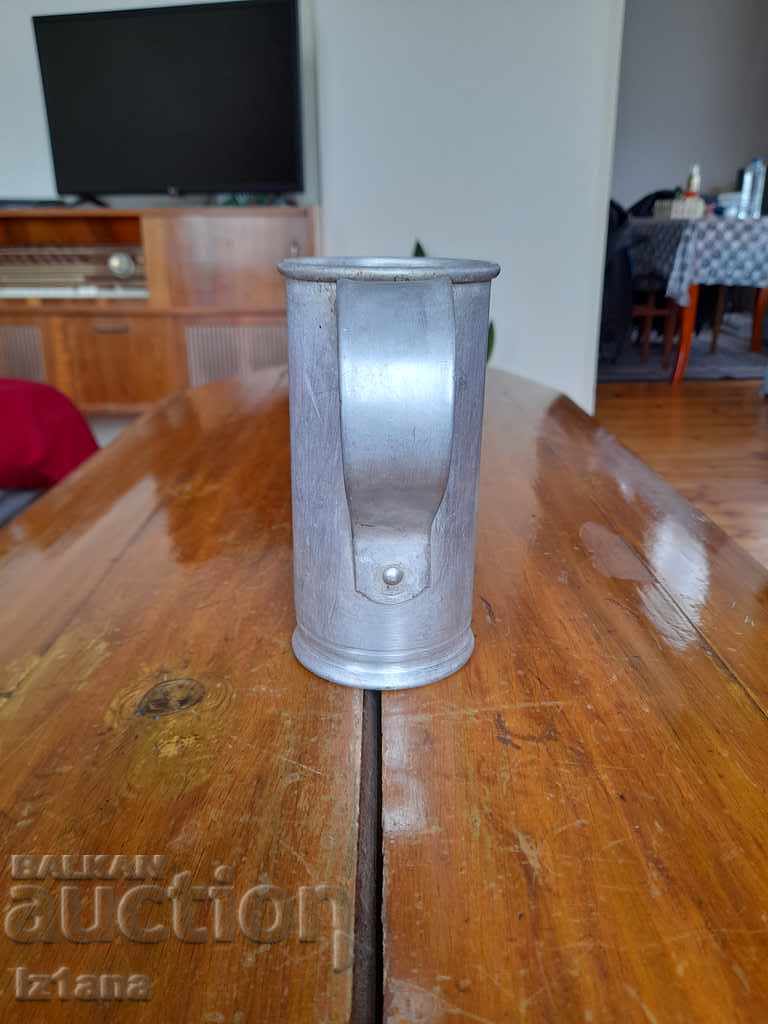 Delivery of An old measure, a measure for liquids Delivery of An old measure, a measure for liquids