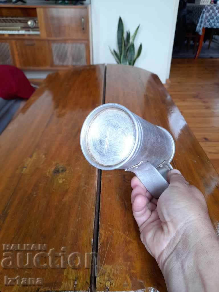 An old measure, a measure for liquids - 6 An old measure, a measure for liquids - 6