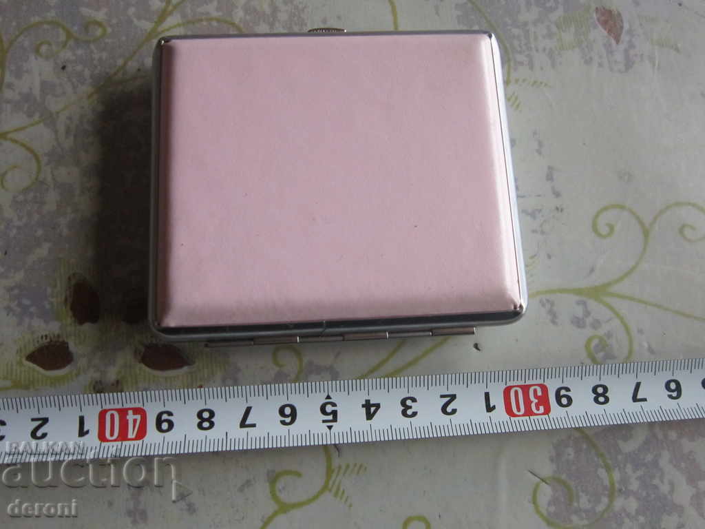 Υπέροχο κουτί με τιμή 10.00 BGN | € 5.11