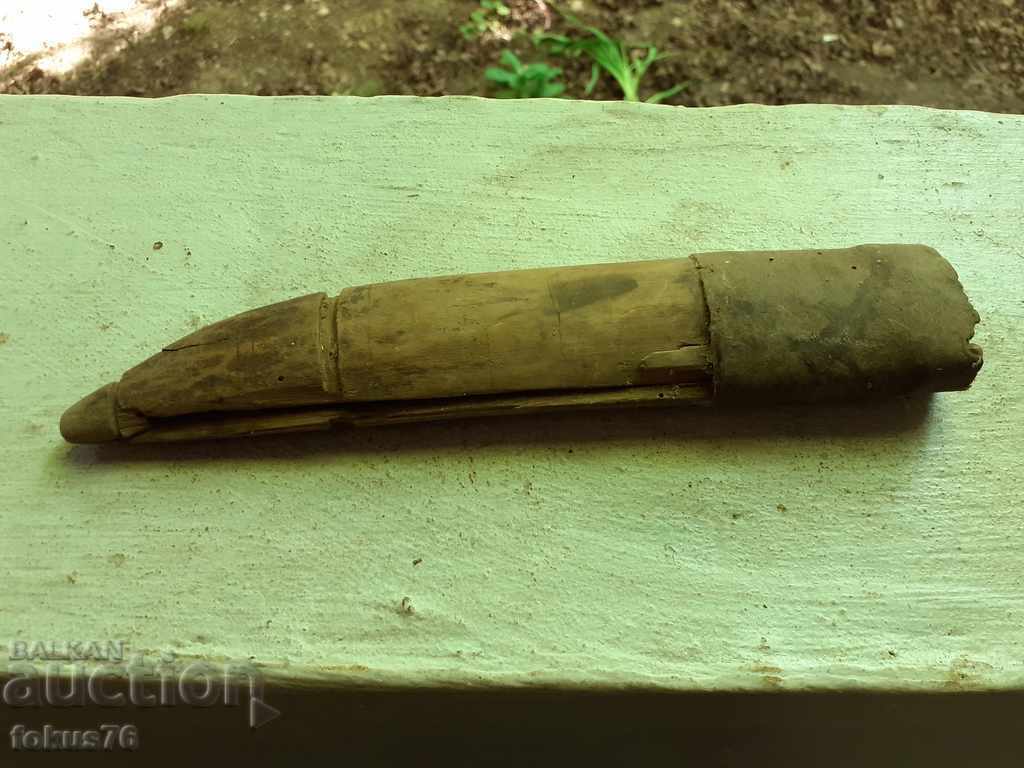 Old wooden sheath for a haiduk knife - authentic with price 25.00 BGN | € 12.78 Old wooden sheath for a haiduk knife - authentic with price 25.00 BGN | € 12.78