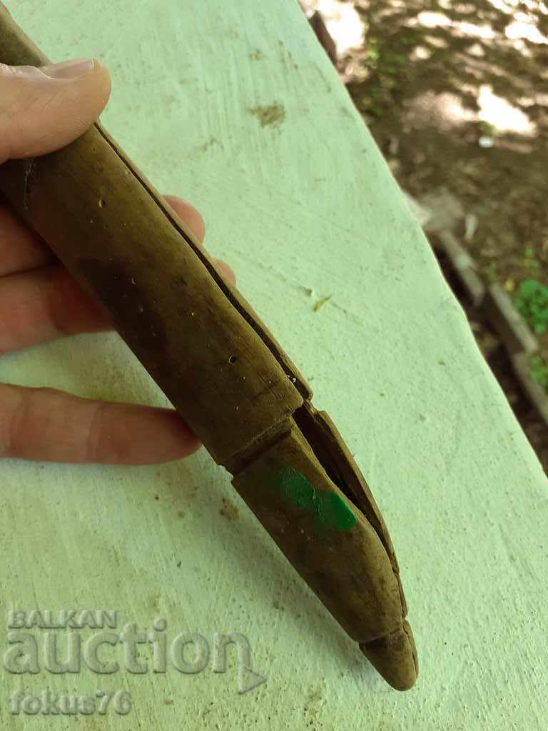 Auction Old wooden sheath for a haiduk knife - authentic Auction Old wooden sheath for a haiduk knife - authentic