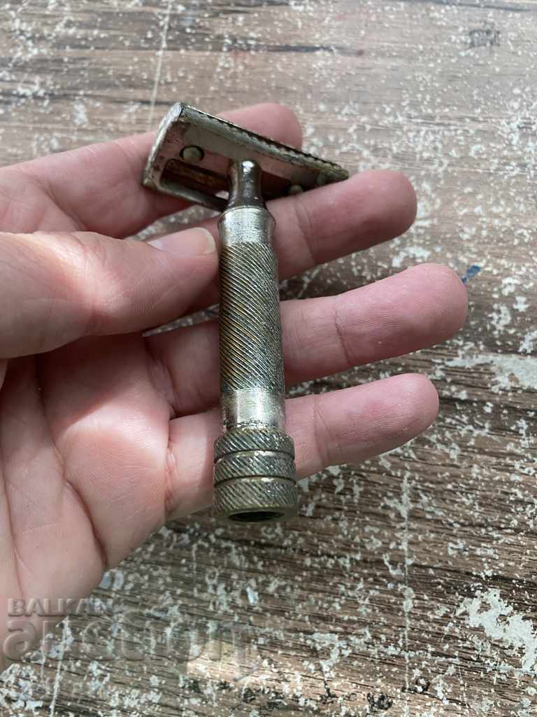 Delivery of Metal razor Delivery of Metal razor