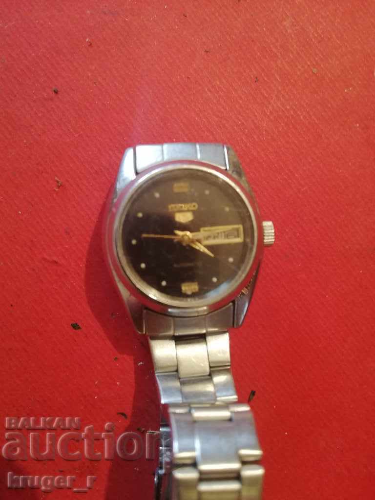 Ceas de dama SEIKO 5 AUTOMATIC cu preț 20.00 BGN | € 10.23 Ceas de dama SEIKO 5 AUTOMATIC cu preț 20.00 BGN | € 10.23