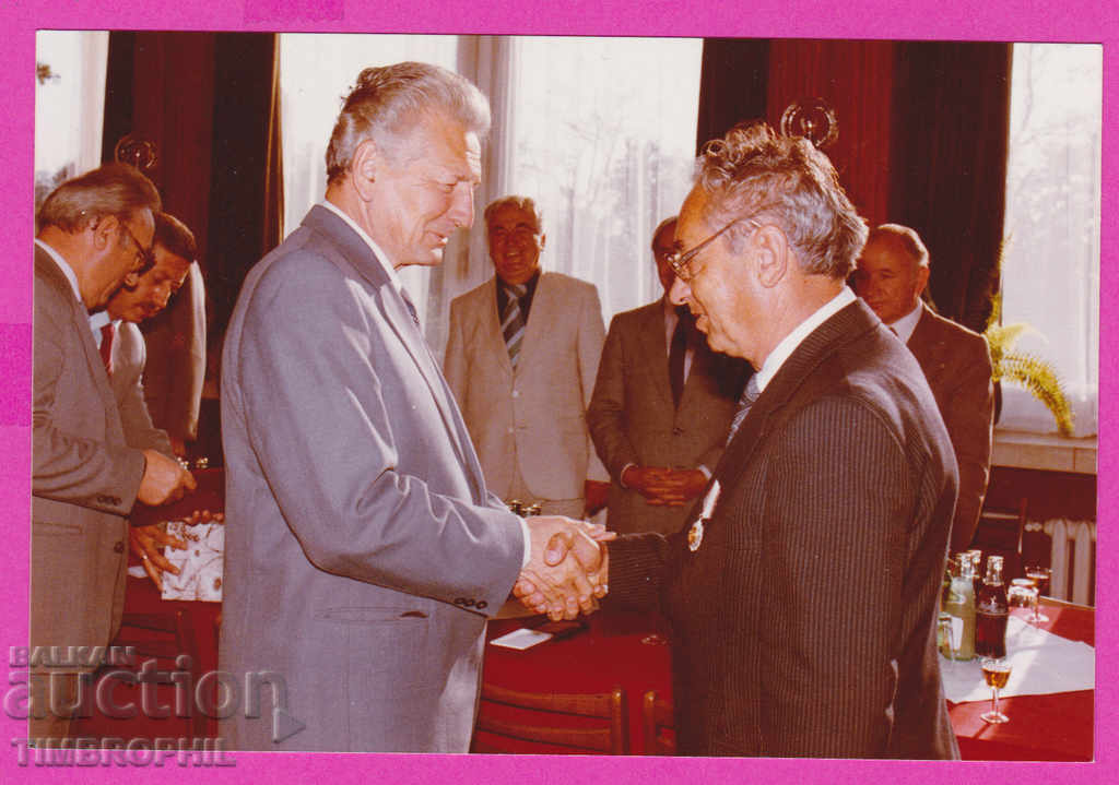 Auction 262467 / Archive Toncho N. Bambalski awarding an order Auction 262467 / Archive Toncho N. Bambalski awarding an order