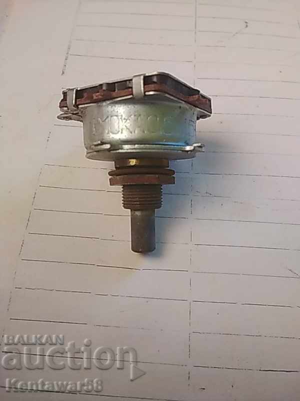 Potentiometer 10kΩ 0.5W Potentiometer 10kΩ 0.5W