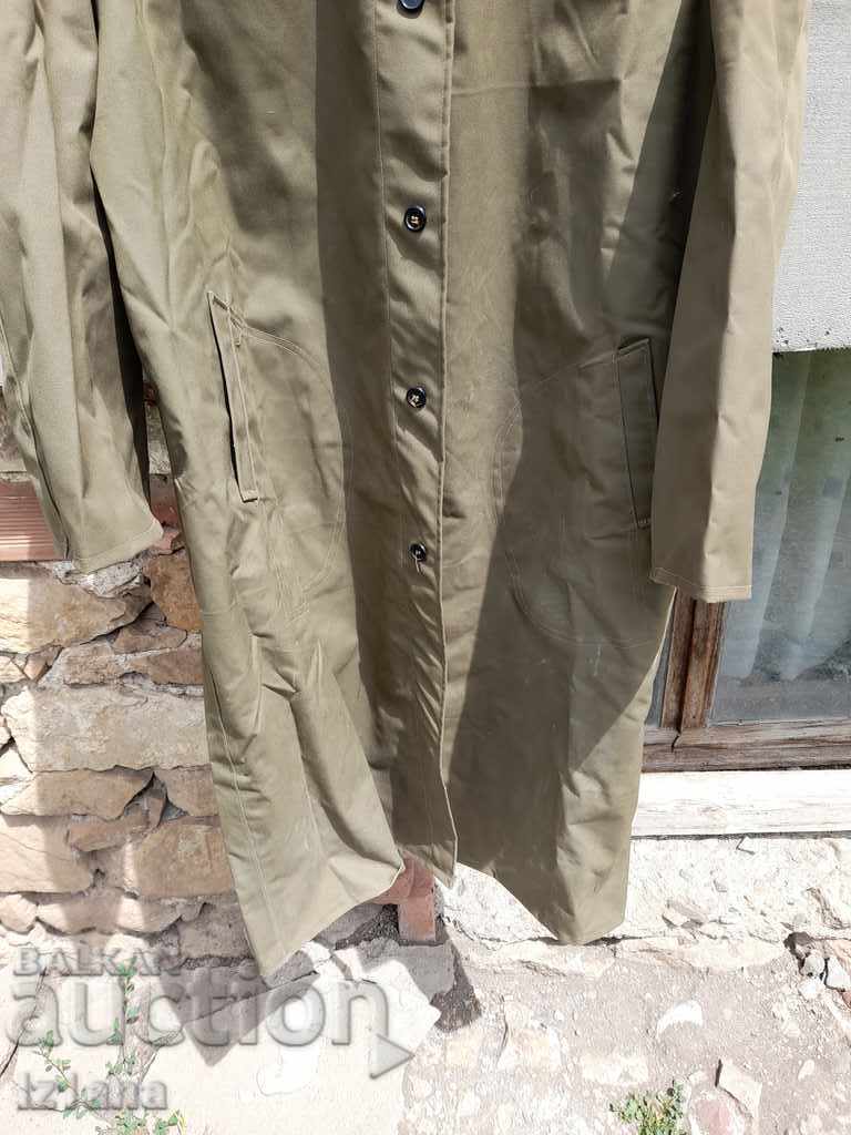 Licitație Impermeabil militar vechi