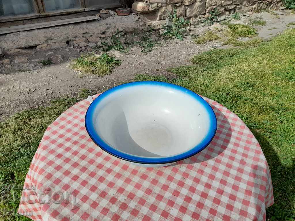Old enamelled basin with price 28.00 BGN | € 14.32
