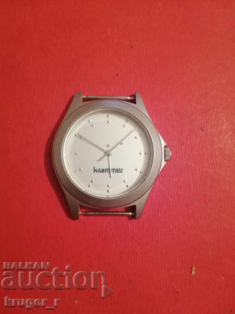 Quartz watch with price 5.00 BGN | € 2.56