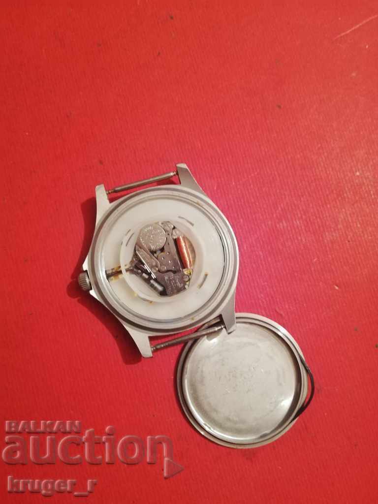 Delivery of Quartz watch