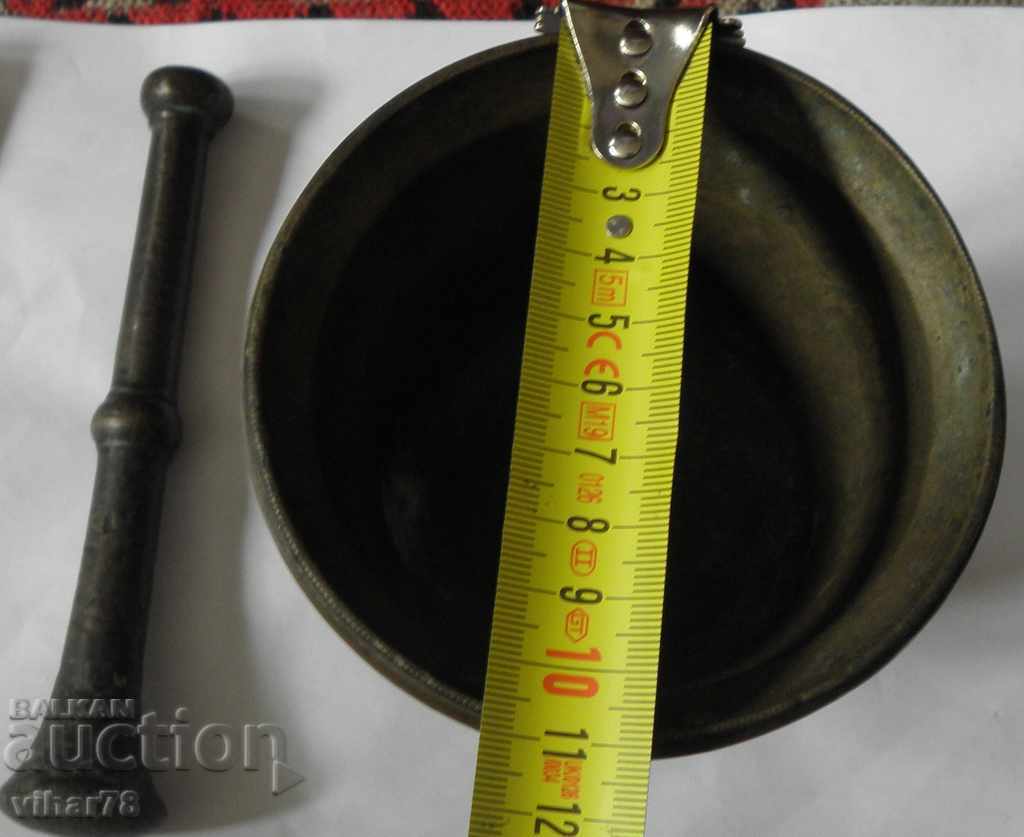 Δημοπρασία Παλιό μπρούτζινο γουδί, γουδοχέρι, γουδί