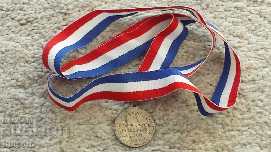 Auction CORSICA MEDAL ON FOOTBALL 1951. Auction CORSICA MEDAL ON FOOTBALL 1951.