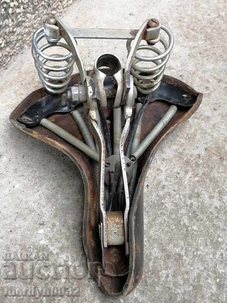 Scaun de bicicletă din piele veche, bicicletă - 5