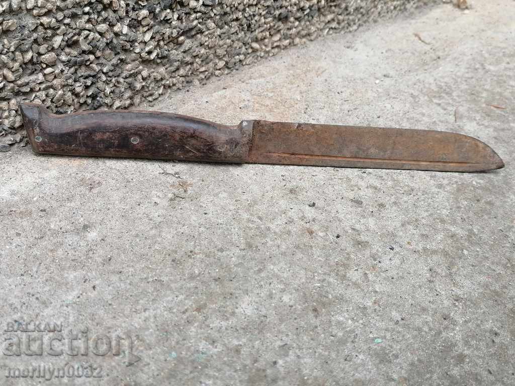 Old butcher knife blade dagger with price 57.00 BGN | € 29.14 Old butcher knife blade dagger with price 57.00 BGN | € 29.14
