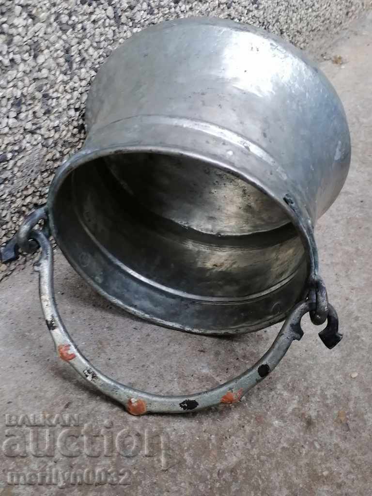 Delivery of Old copper cauldron, copper, cauldron copper vessel menche Delivery of Old copper cauldron, copper, cauldron copper vessel menche